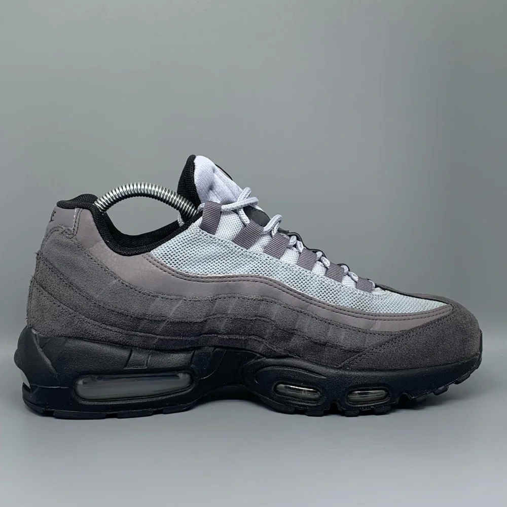 Nike Air Max‎ 95 Anthracite Black Shoes Men’s Sz 8.5 / Women’s Sz 10